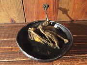 カラスの真っ黒煮込み1980円（※10月25日～31日、1日限定5食）