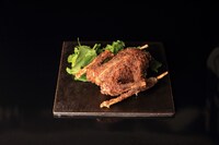 フライドカラス3800円（※10月25日～31日、1日限定3食）