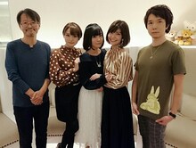 テレビアニメ「メイドインアビス」最終話先行上映イベントに登場した、（左から）小島正幸、井澤詩織、富田美憂、伊瀬茉莉也、山下愼平。