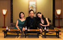 左から矢村美紗役の安達祐実、井伏真澄役の板尾創路、宮部ゆき役の壇蜜。