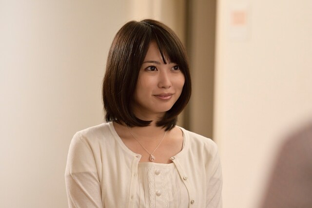 ドラマ「重要参考人探偵」より、志田未来演じる乙原ゆり。