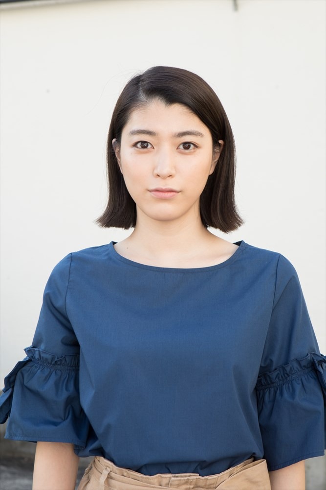 成海璃子扮するみふゆ。