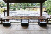 「ONE PIECE ART NUE 大覚寺『魔獣と姫と誓いの花』展」の展示。(c)尾田栄一郎/集英社/京都麦わら道中記推進委員会