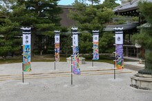 「ONE PIECE ART NUE 大覚寺『魔獣と姫と誓いの花』展」の展示。(c)尾田栄一郎/集英社/京都麦わら道中記推進委員会