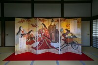 「ONE PIECE ART NUE 大覚寺『魔獣と姫と誓いの花』展」の展示。(c)尾田栄一郎/集英社/京都麦わら道中記推進委員会