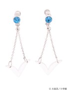 「マギ ルフモチーフ イヤリング」のホワイト。