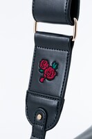 カラ松モデルのバッグ。