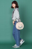 チョロ松モデルのアイテムの着用イメージ。