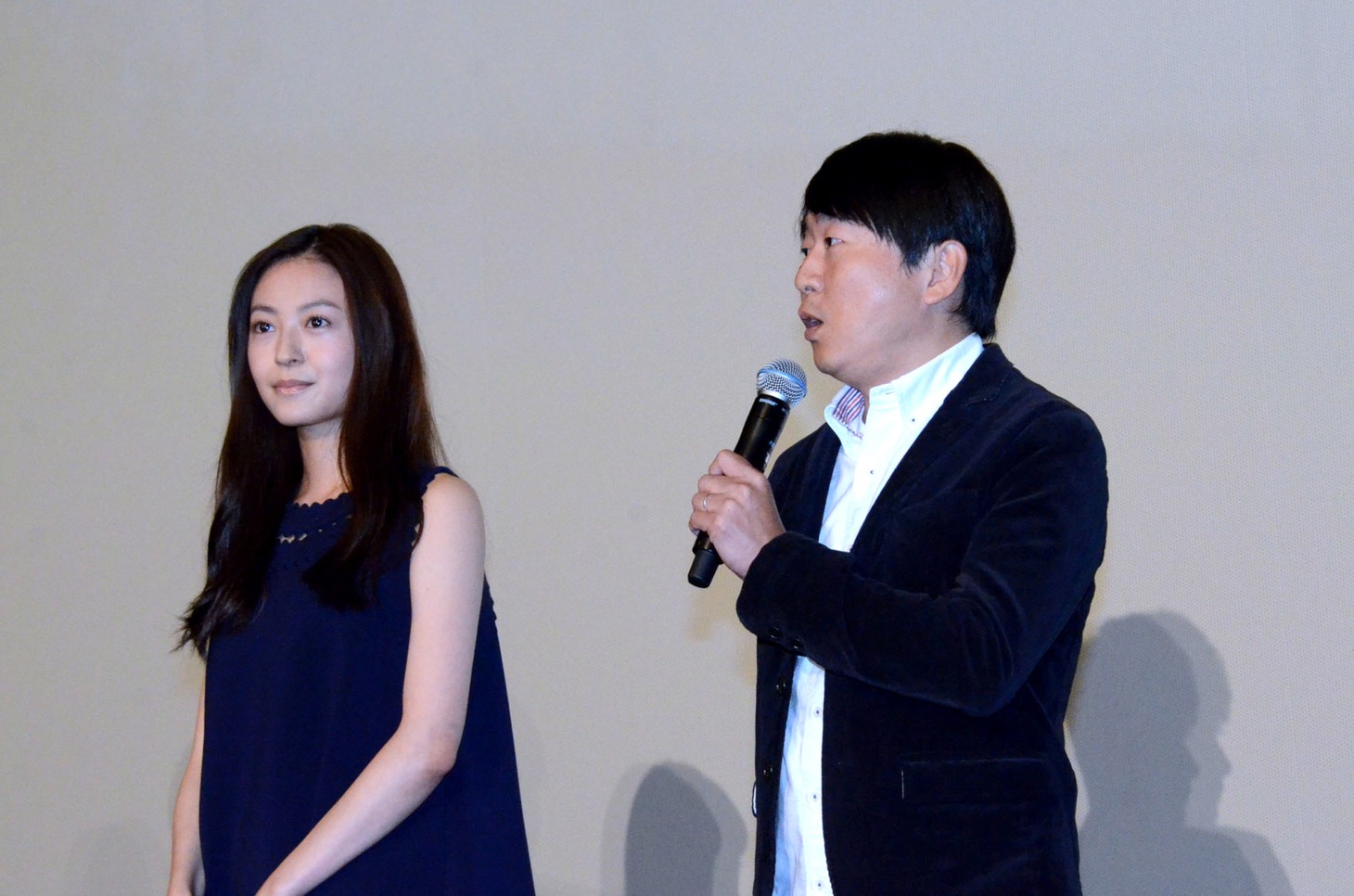 左から田辺桃子、古澤健。