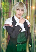 米原幸佑扮するカミオ。