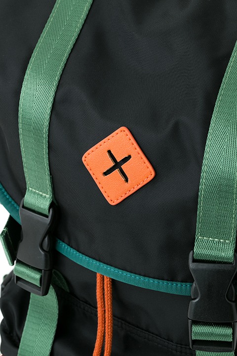 爆豪勝己モデルのリュック。