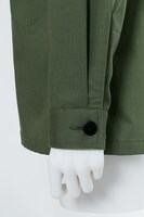 緑谷出久モデルのミリタリーシャツ。