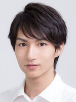 鬼瓦天牙役の木戸邑弥。