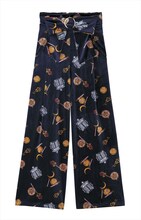 「ベロアパンツ（セーラームーン）」2689円