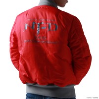 「ALPHA×STRICT-G MA-1（ユニコーンガンダムモデル）」の着用イメージ。