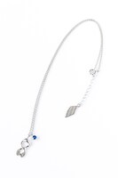 ミカサモデルのネックレス。