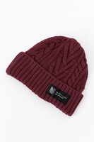 ミカサモデルのニットキャップ。