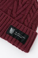 ミカサモデルのニットキャップ。