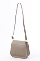 エルヴィンモデルのショルダーバッグ。