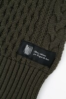 リヴァイモデルのマフラー。