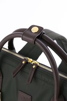 リヴァイモデルのリュック。