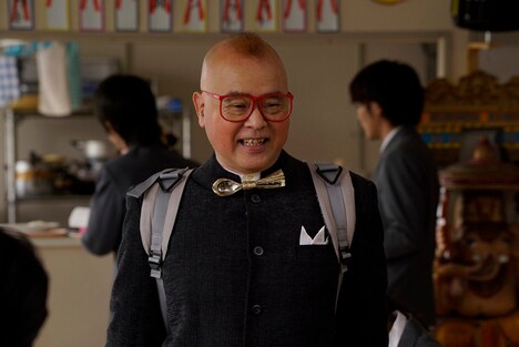 「炎の転校生 REBORN」の第2話に登場する酒井敏也。