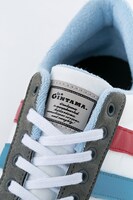 坂田銀時をイメージしたスニーカー。