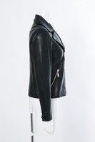 土方十四郎をイメージしたライダースジャケット。