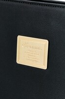 土方十四郎をイメージしたスニーカーのバッグ。