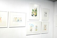 「～画業20周年記念～志村貴子原画展」の様子。