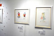 「～画業20周年記念～志村貴子原画展」の様子。