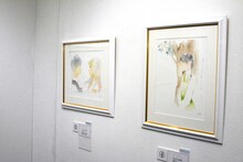 「～画業20周年記念～志村貴子原画展」の様子。