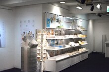 「～画業20周年記念～志村貴子原画展」の様子。