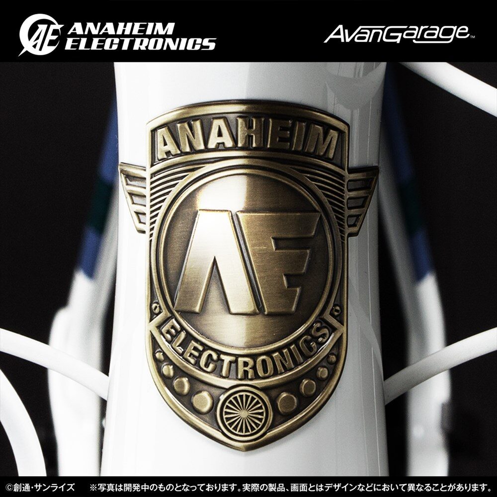 アナハイム エレクトロニクス社のロゴがあしらわれたヘッドバッジ ユニコーンガンダムや百式がロードバイクに シャア専用モデルのフレーム販売も 画像ギャラリー 2 コミックナタリー