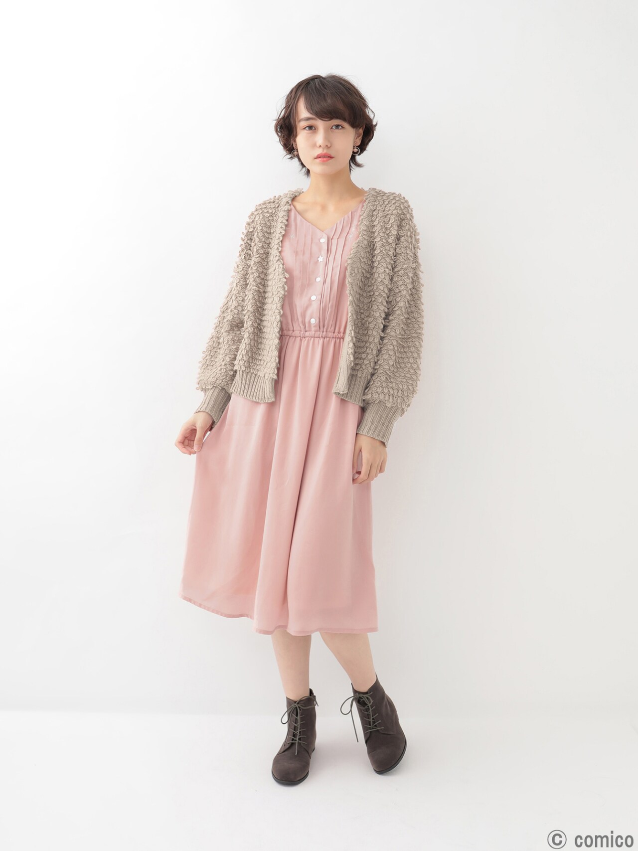 「爪先の宇宙 イメージ ワンピース」着用イメージ