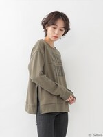 「爪先の宇宙 イメージ ロゴプリントプルオーバー」使用イメージ