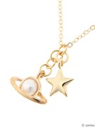 「爪先の宇宙 惑星のネックレス」