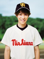 西銘駿扮する三橋廉。