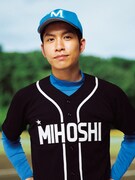 鶏冠井孝介扮する織田裕行。