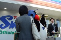 お渡し会の様子。