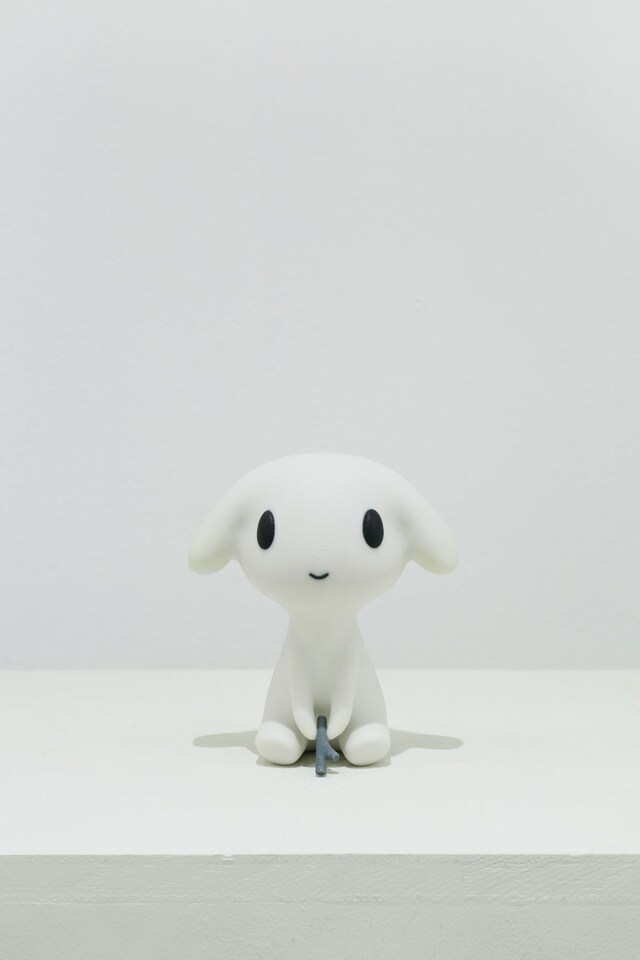 ぼうや sculpture 枝をもって（large/smile）2017 (c)Daisuke Nishijima, photo by Yuichi Ihara