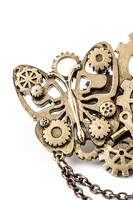 百モデルのブローチ