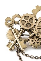 二階堂大和モデルのブローチ