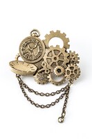 八乙女楽モデルのブローチ