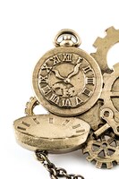 八乙女楽モデルのブローチ