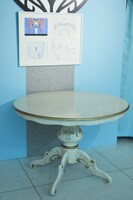 「少女革命ウテナ TVアニメ放送20周年記念展 ～薔薇と革命の記憶、絶対運命黙示録～」の様子。