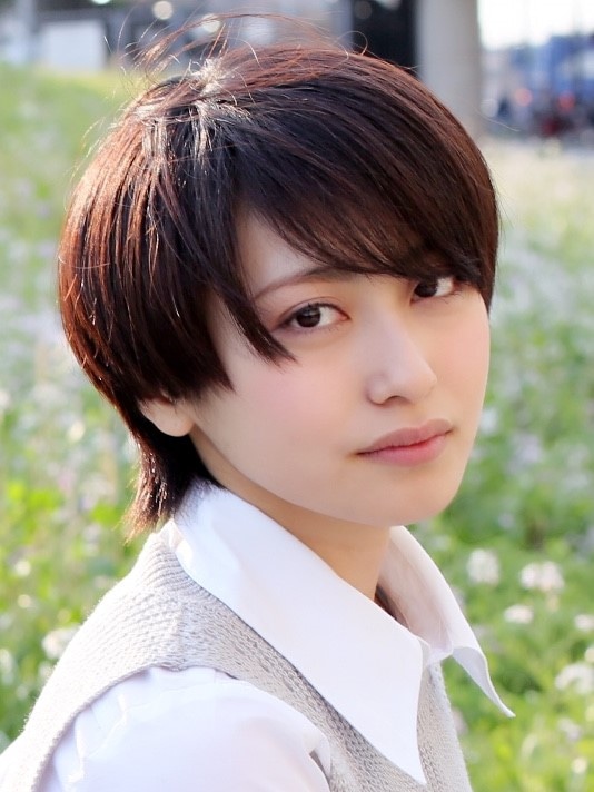 野村麻衣