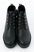 ゴジラモデルのブーツ。