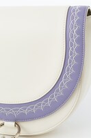 メトフィエスモデルのバッグ。