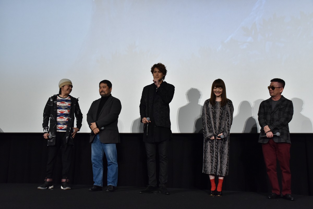 「GODZILLA 怪獣惑星」公開記念舞台挨拶の様子。
